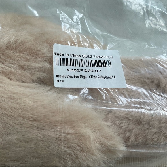 PARLOVABLE Women's Small 5/6 Open Toe Slippers Soft Plush Furry Beige NIB - Picture 9 of 12